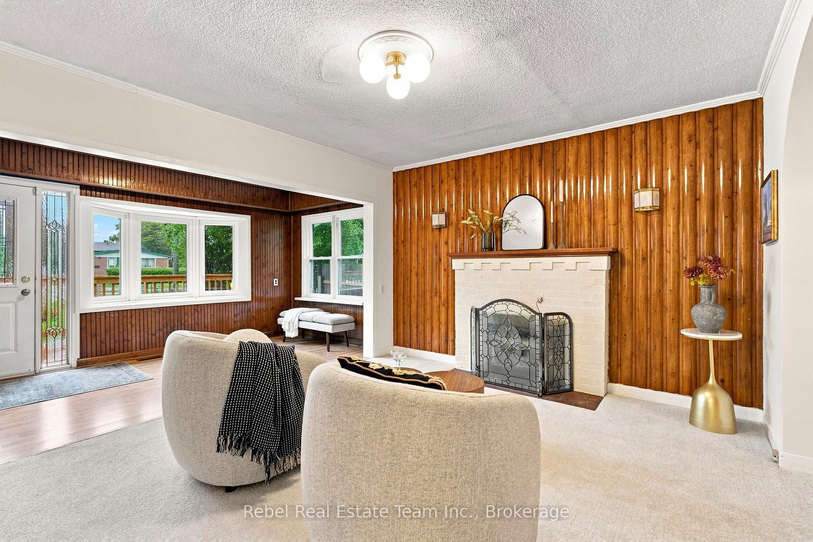 888-890 Liverpool Road • Pickering, ON photo 8