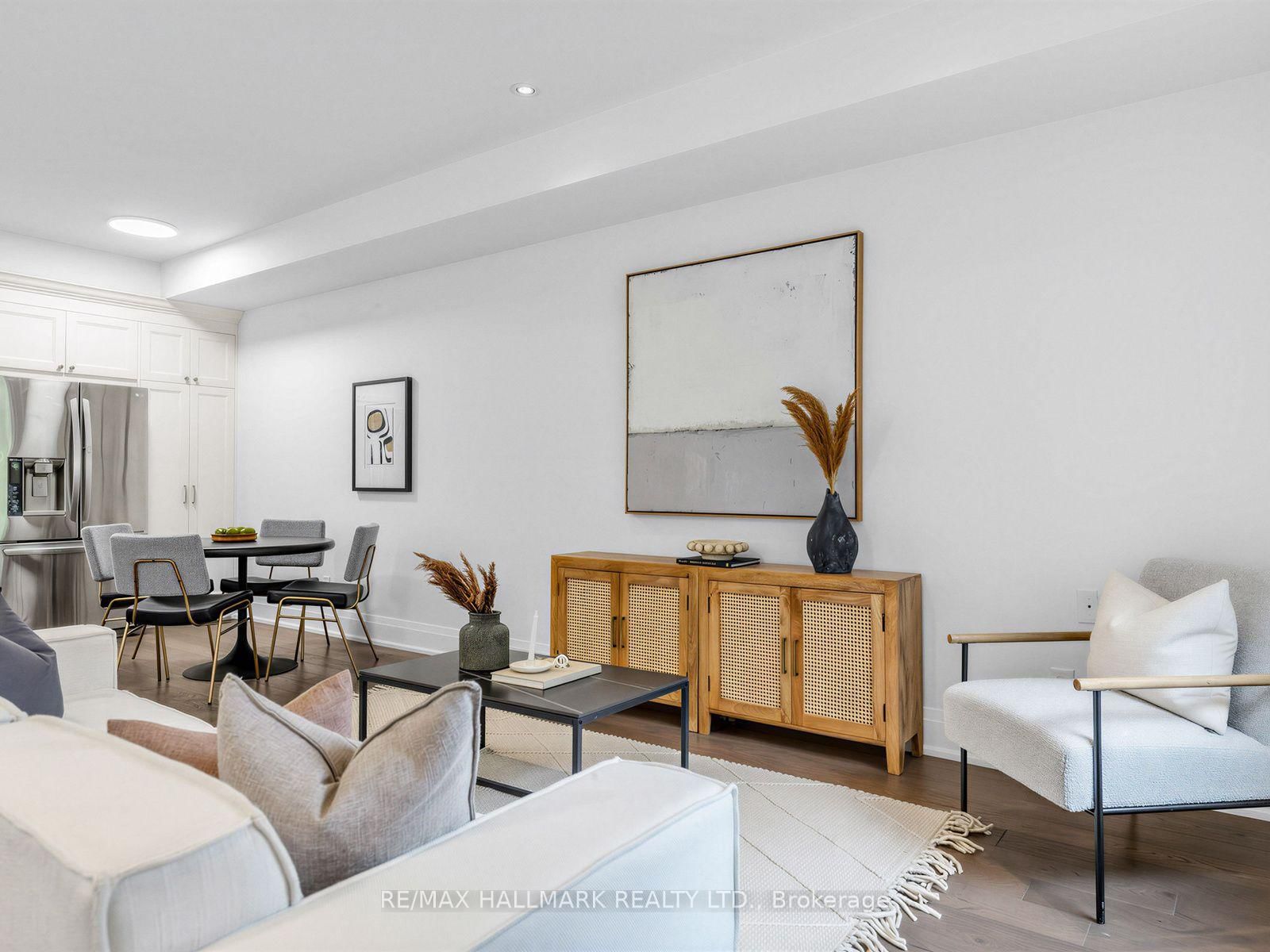 4 Woodville Avenue • Toronto, ON photo 13