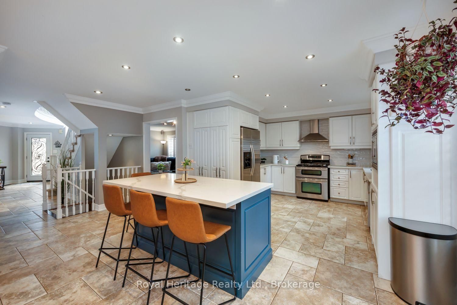 455 Ormond Drive • Oshawa, ON photo 12