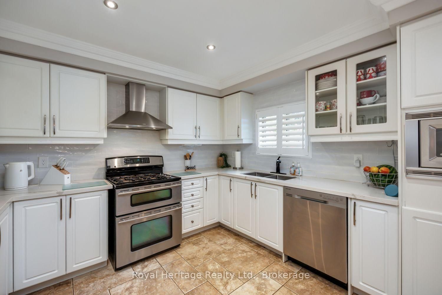 455 Ormond Drive • Oshawa, ON photo 18