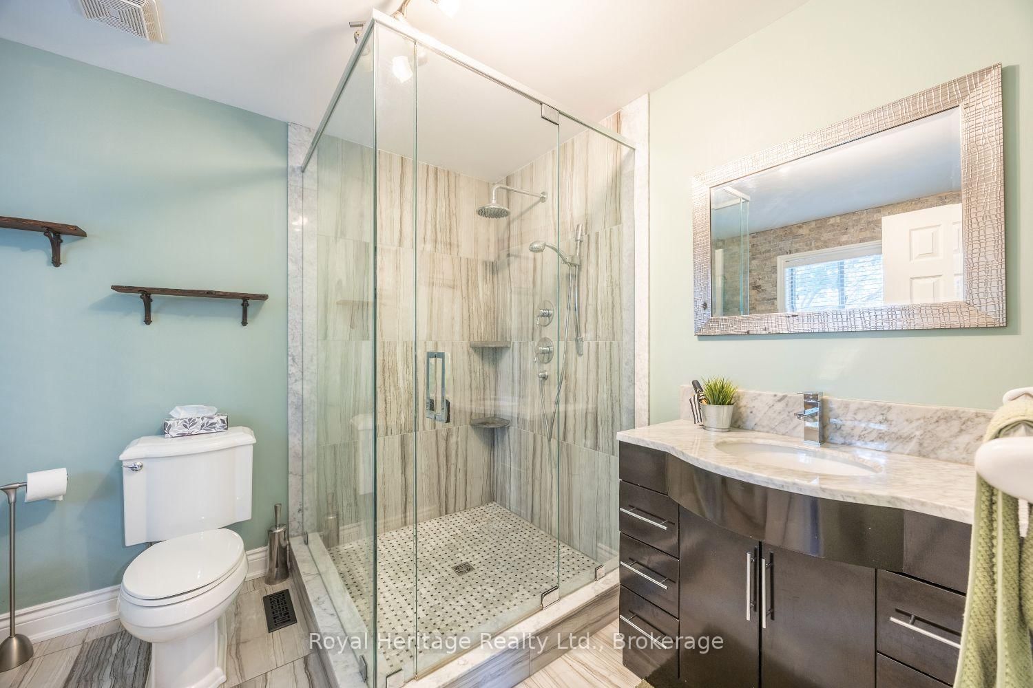 455 Ormond Drive • Oshawa, ON photo 27