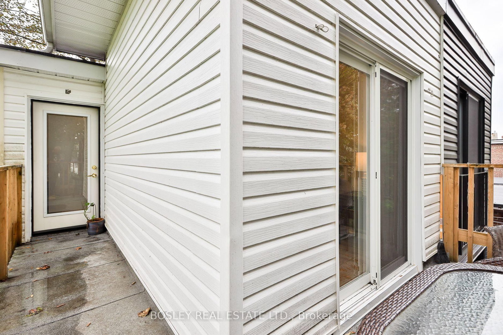 32 Mountalan Avenue • Toronto, ON photo 22