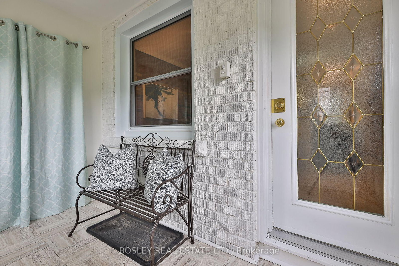 32 Mountalan Avenue • Toronto, ON photo 3