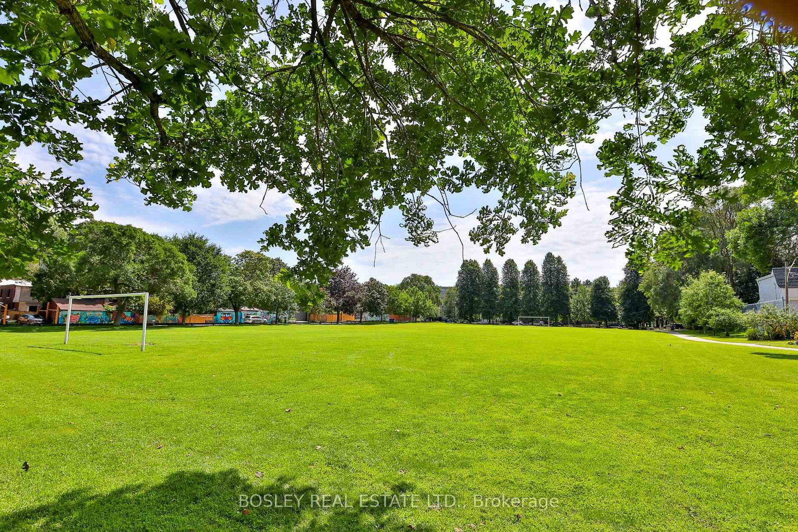 32 Mountalan Avenue • Toronto, ON photo 44