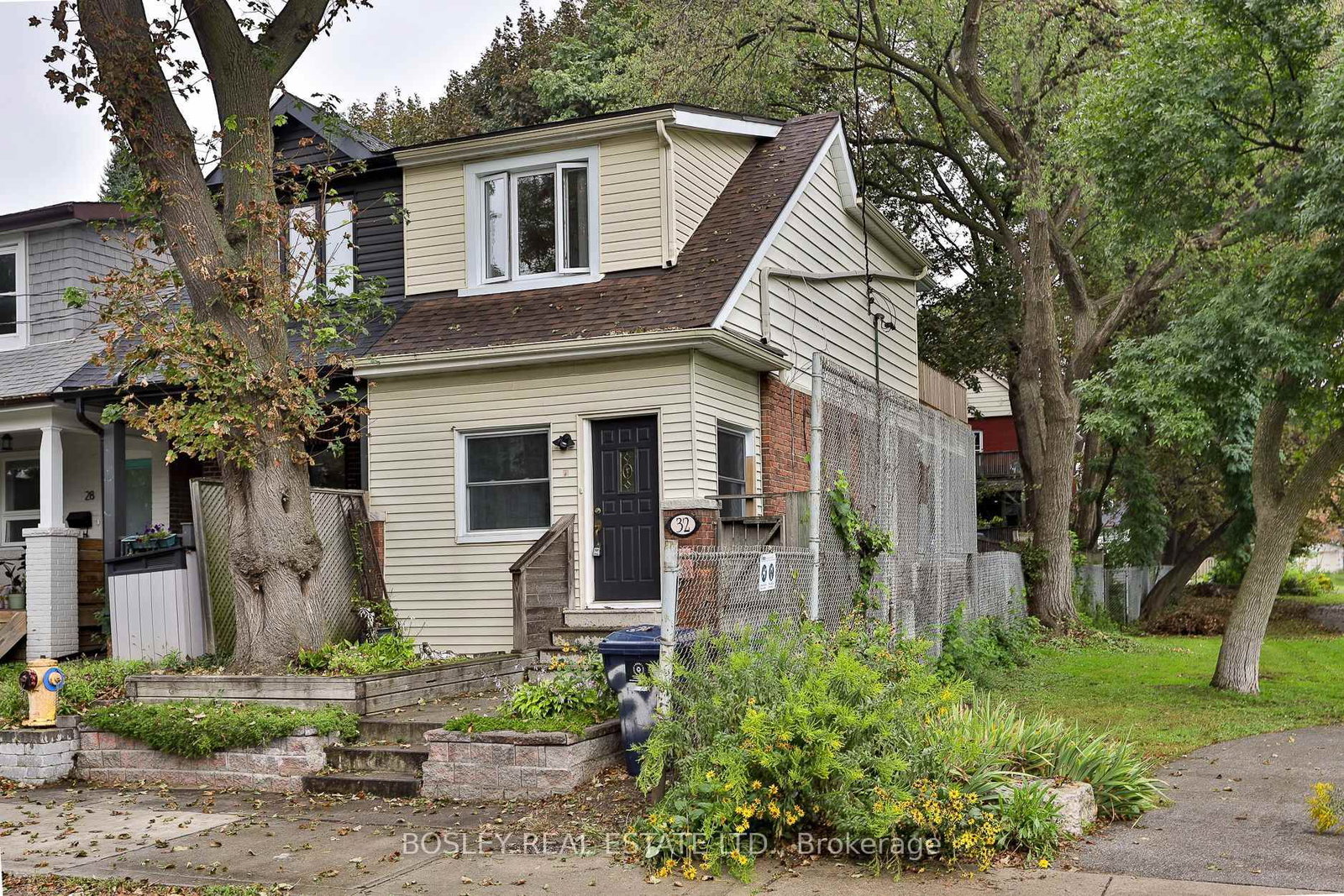 32 Mountalan Avenue • Toronto, ON photo 46