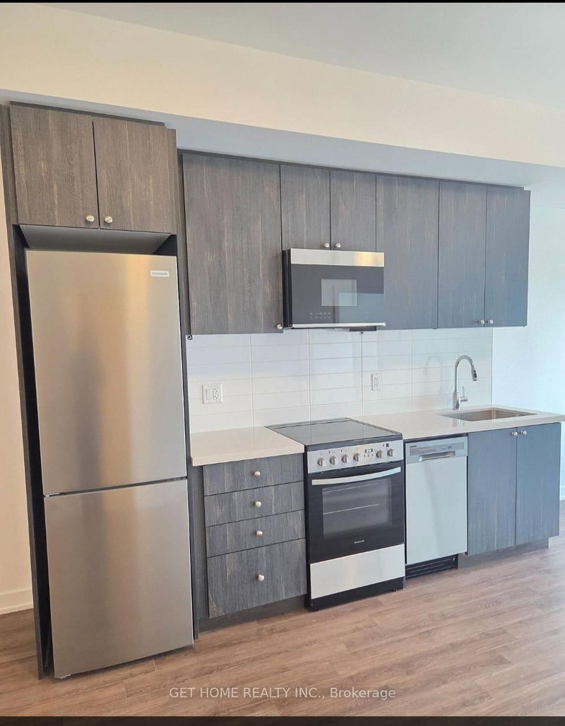 810 - 55 Clarington Boulevard