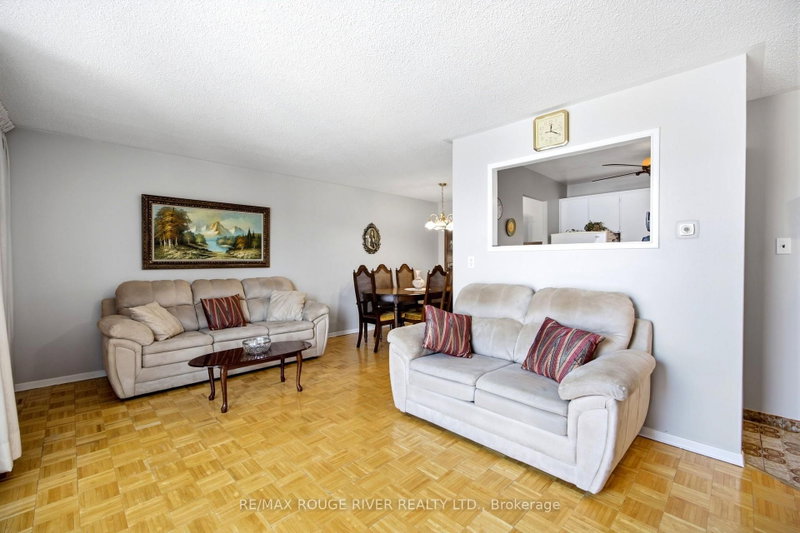 895 Kennedy Toronto,ON M1K 2E9 — Photo 10