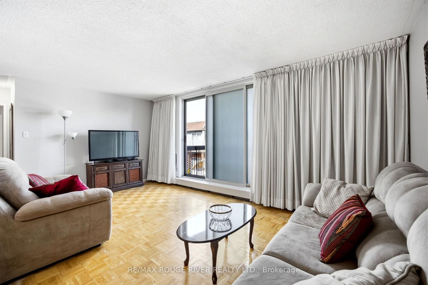 895 Kennedy Road • #406 • Toronto, ON photo 8