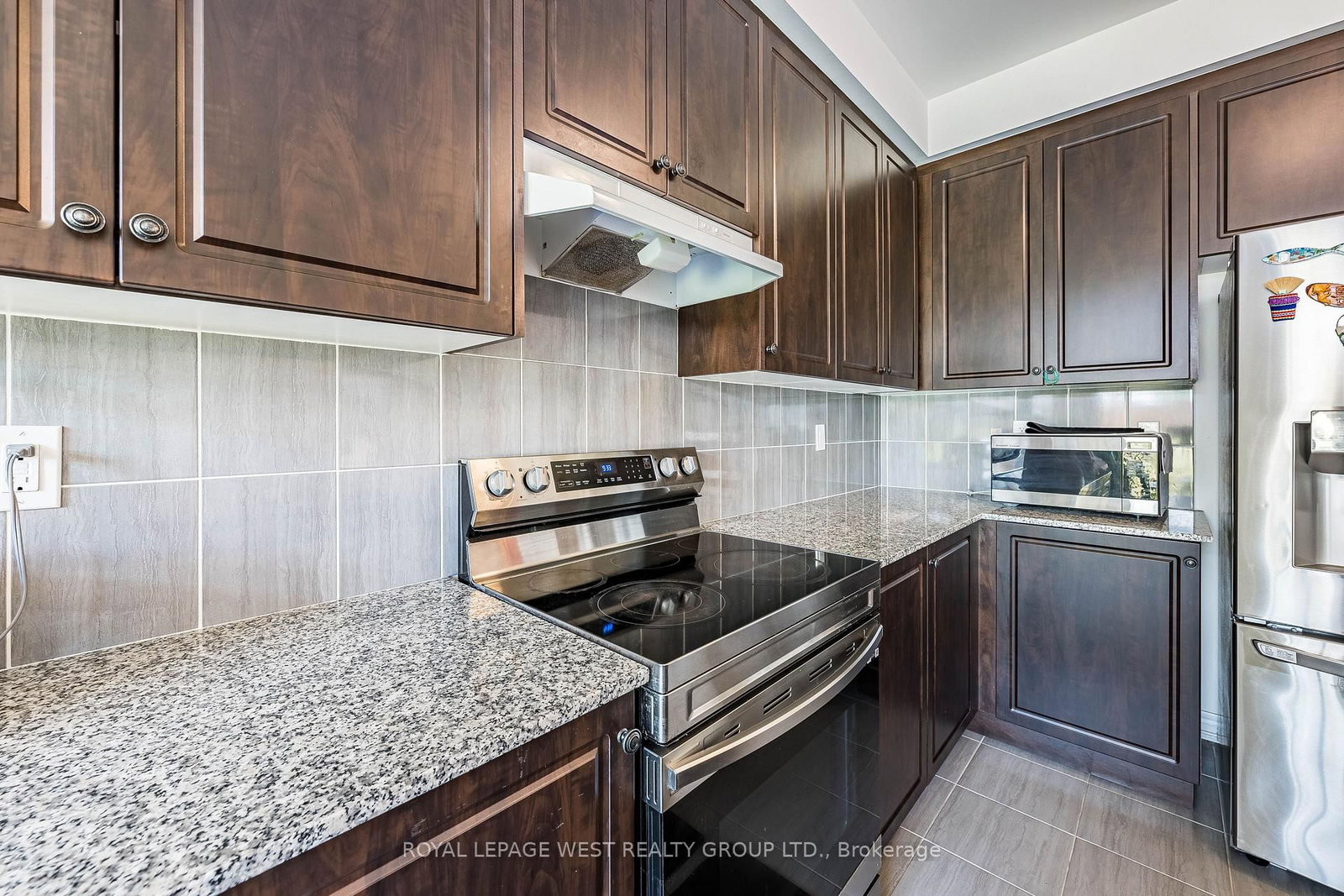 1278 Aquarius Trail • Pickering, ON photo 3