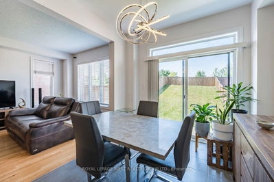 1278 Aquarius Trail • Pickering, ON photo 4