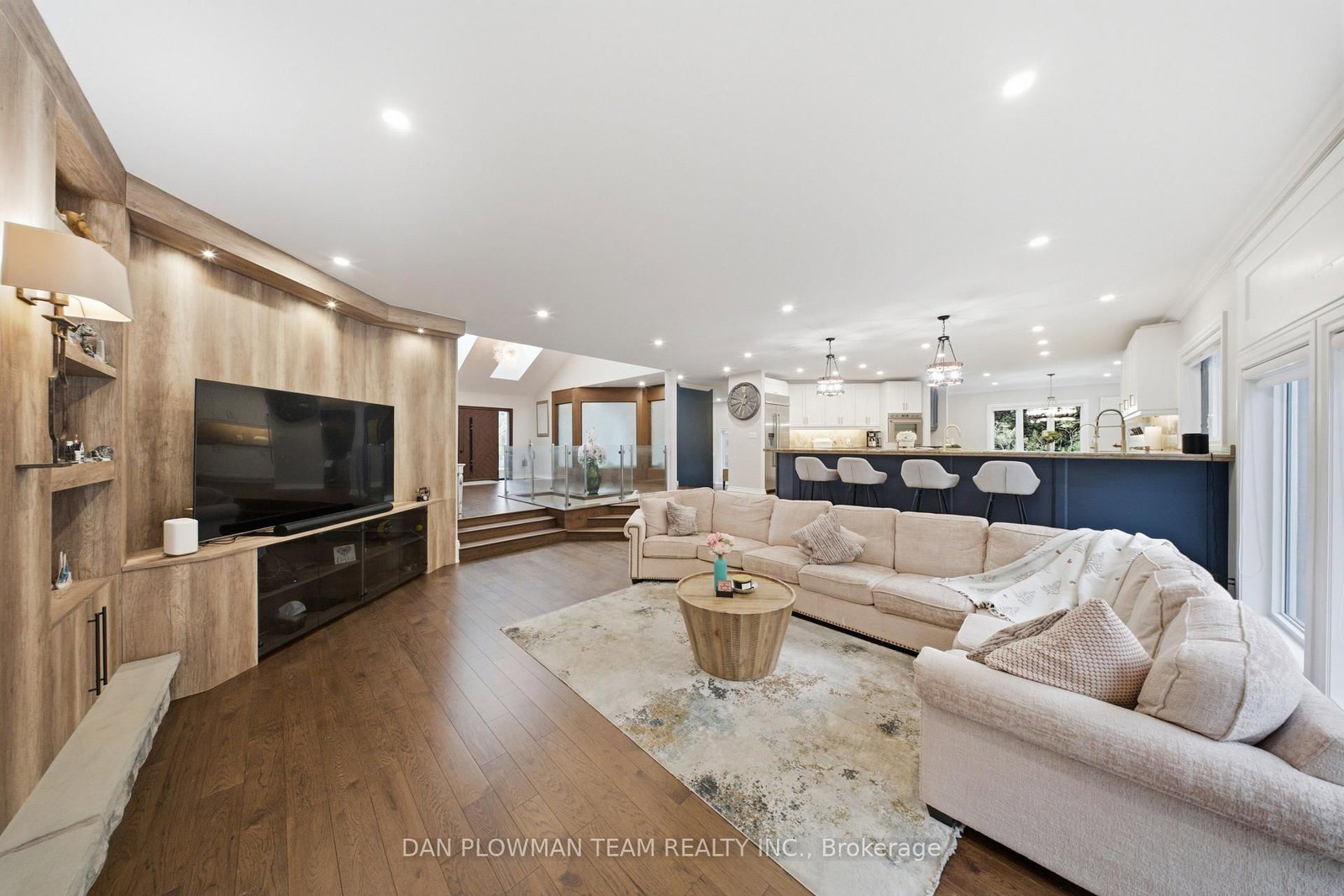 64 Woodbridge Circle • Scugog, ON photo 7