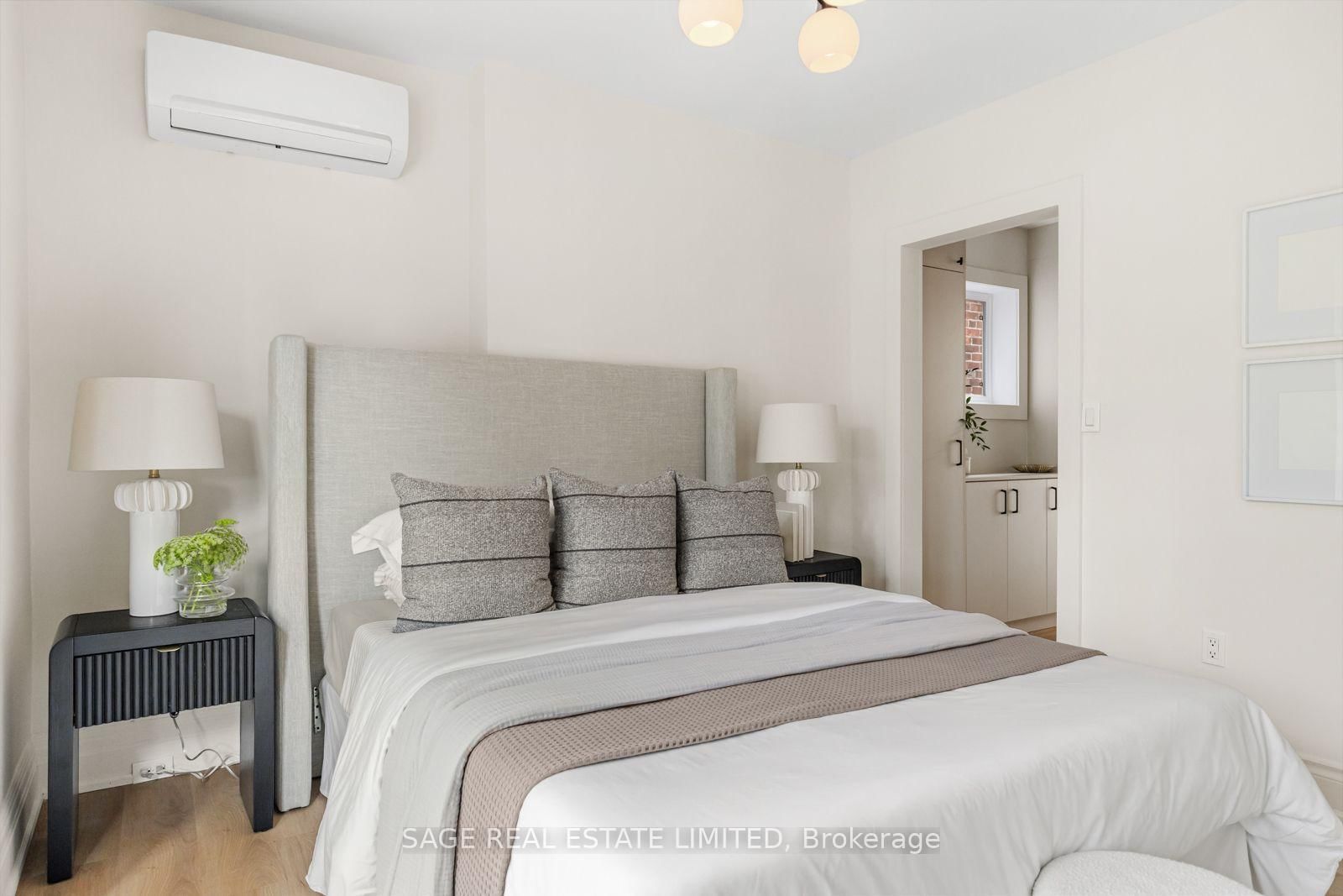 11 Bertmount Avenue • Toronto, ON photo 15