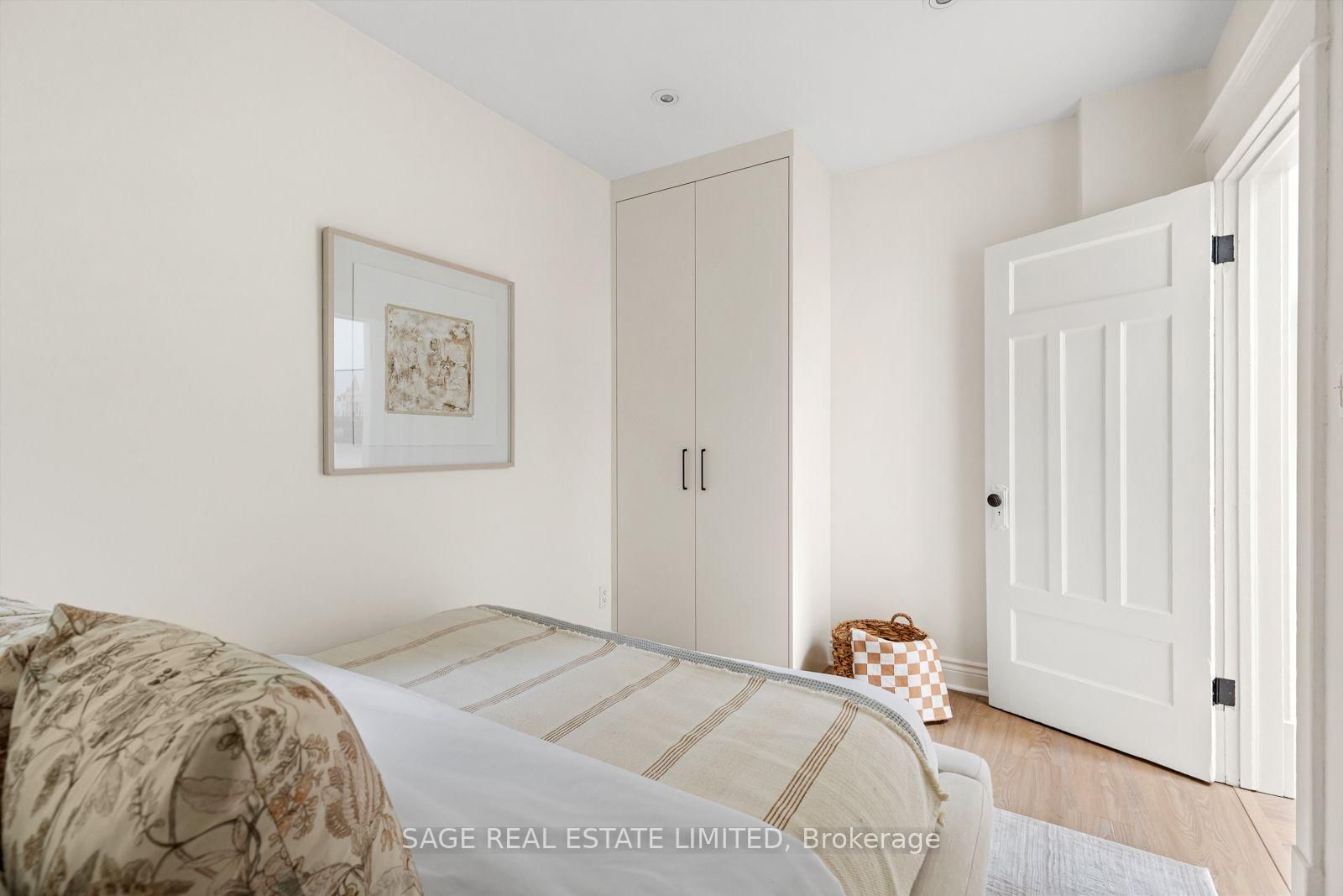 11 Bertmount Avenue • Toronto, ON photo 22