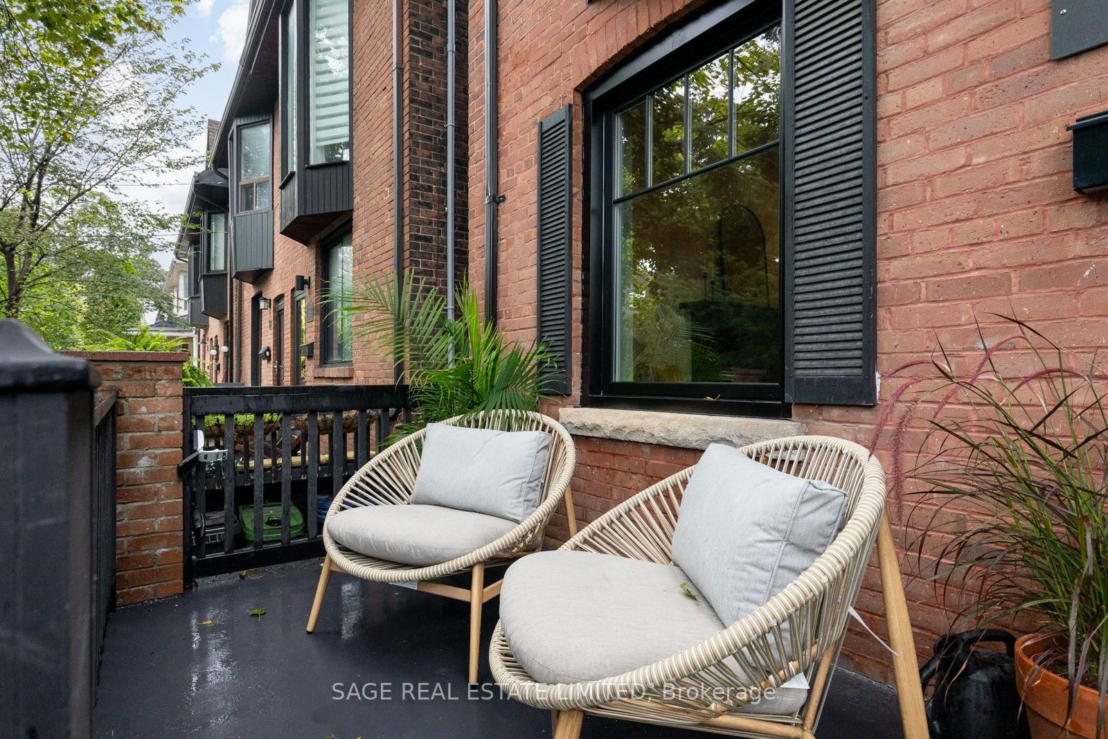 11 Bertmount Avenue • Toronto, ON photo 3