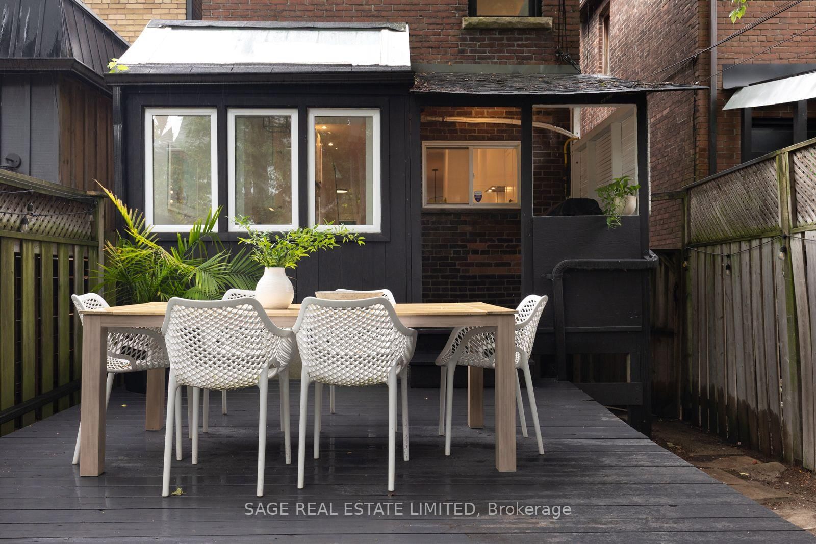 11 Bertmount Avenue • Toronto, ON photo 33