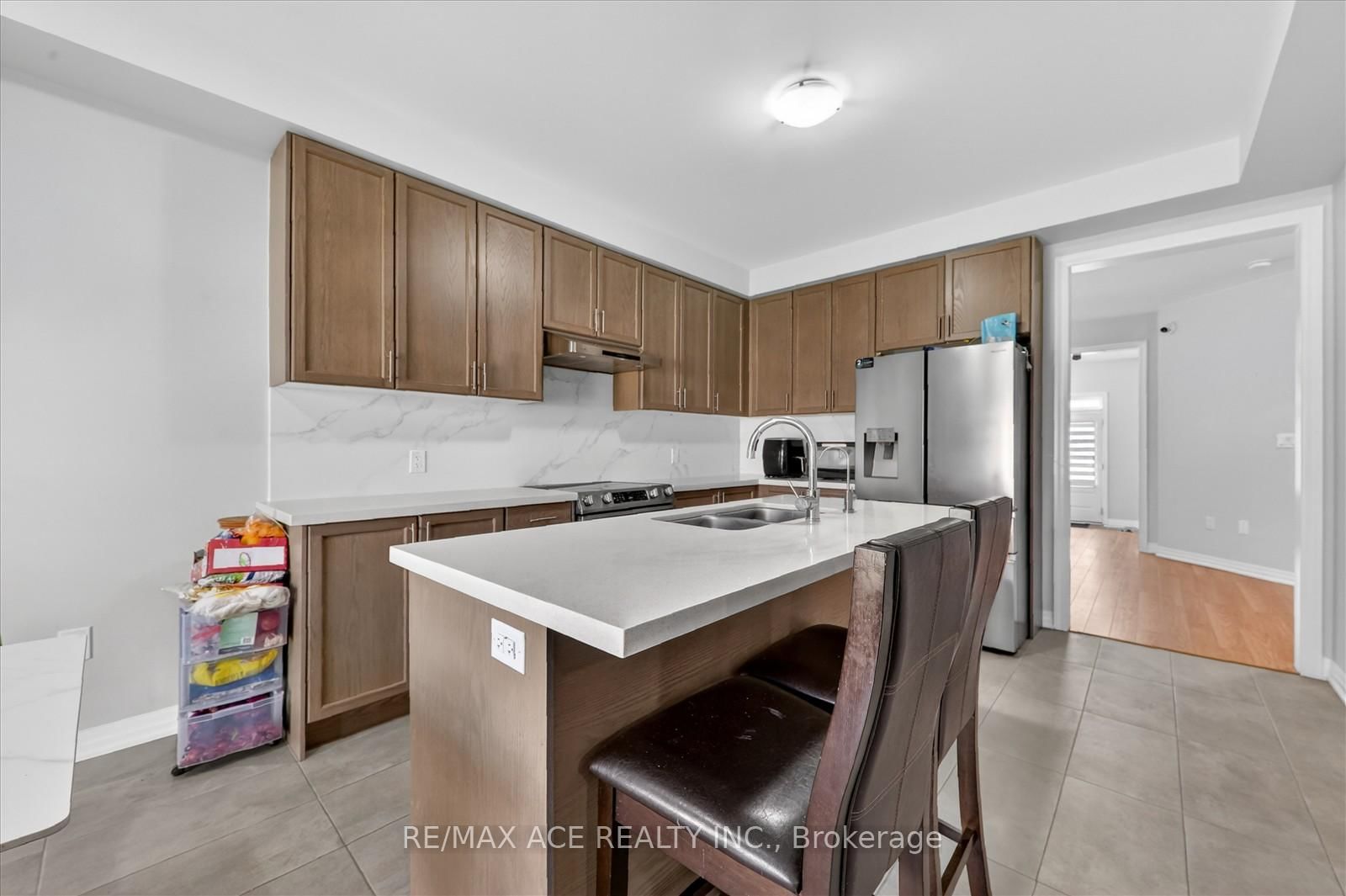 218 Flood Avenue • Clarington, ON photo 12