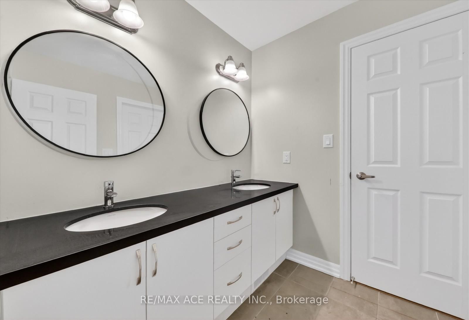 218 Flood Avenue • Clarington, ON photo 32