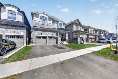 218 Flood Avenue • Clarington, ON photo 4