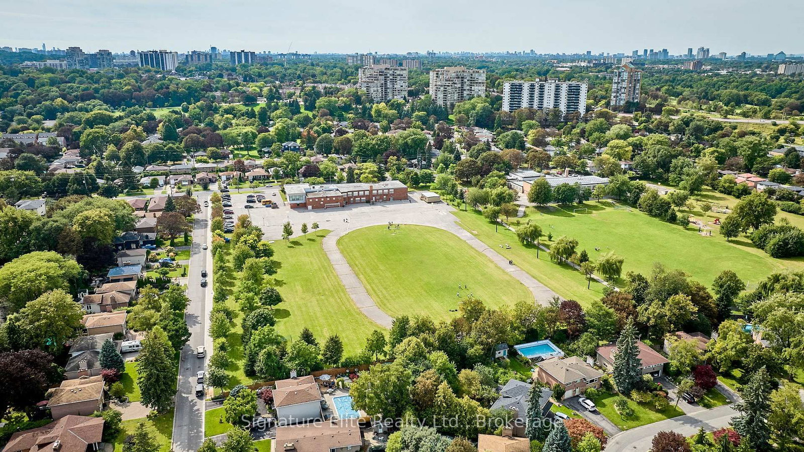 48 Toynbee Trail • Toronto, ON photo 46