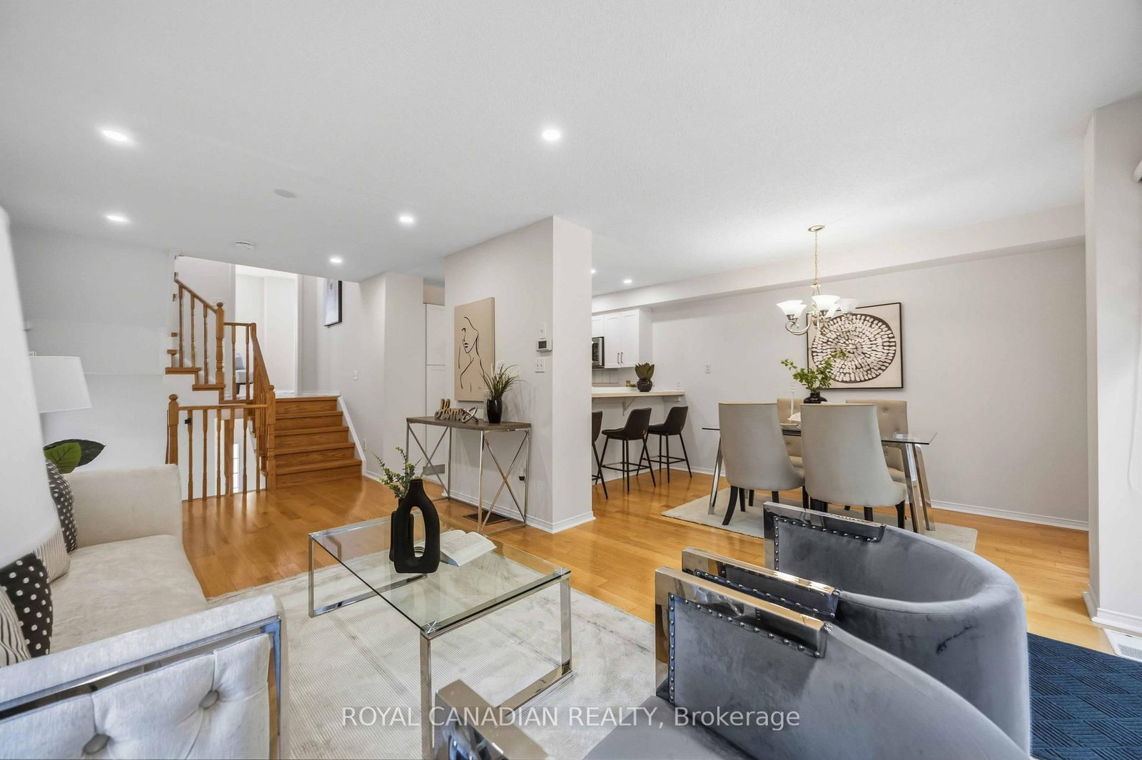 137 Stokely Cres, Whitby, view 14