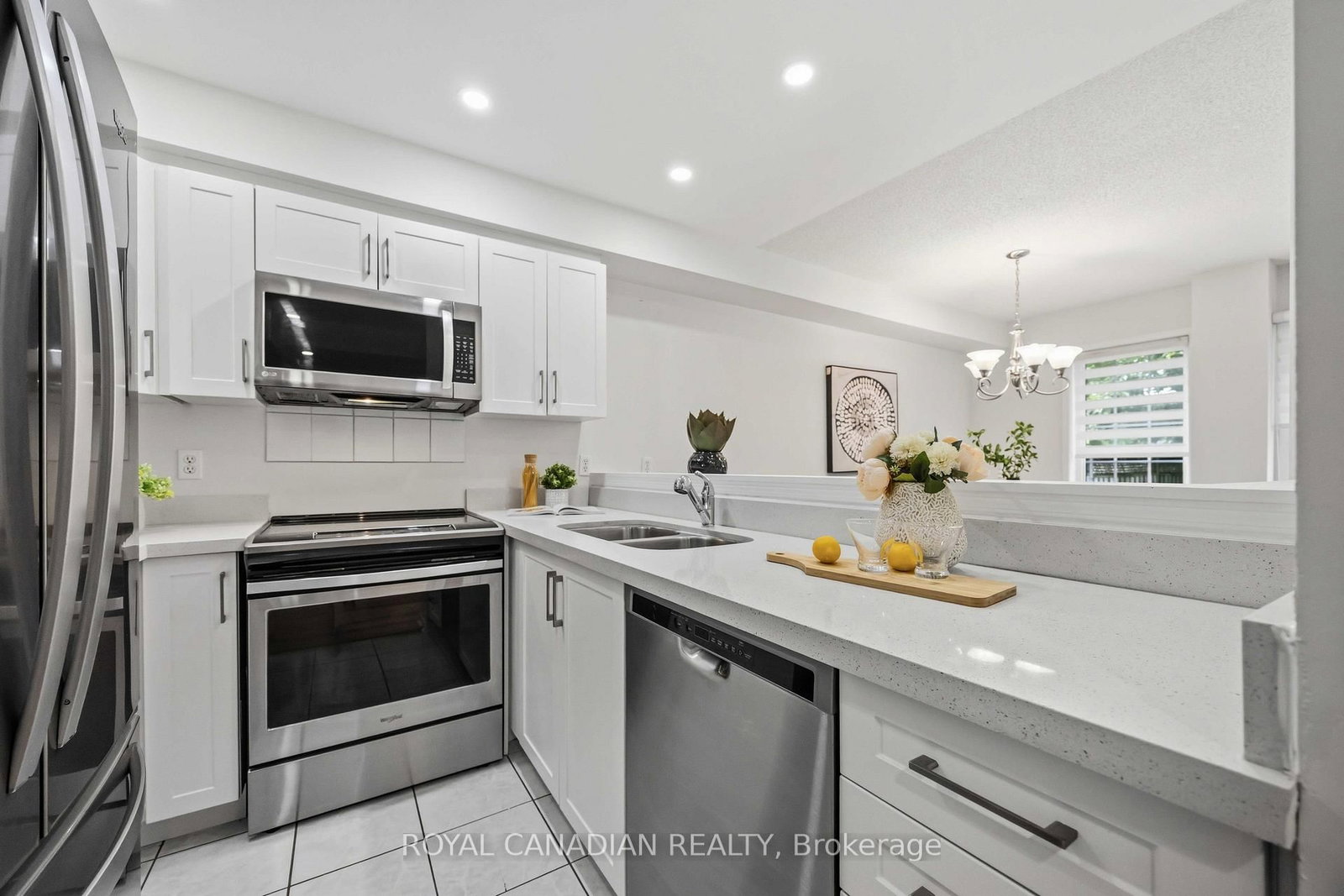 137 Stokely Cres, Whitby, view 22