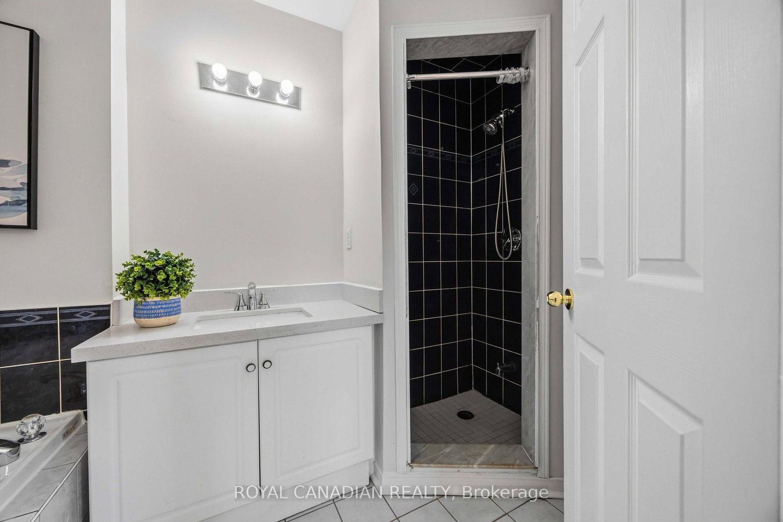 137 Stokely Cres, Whitby, view 31