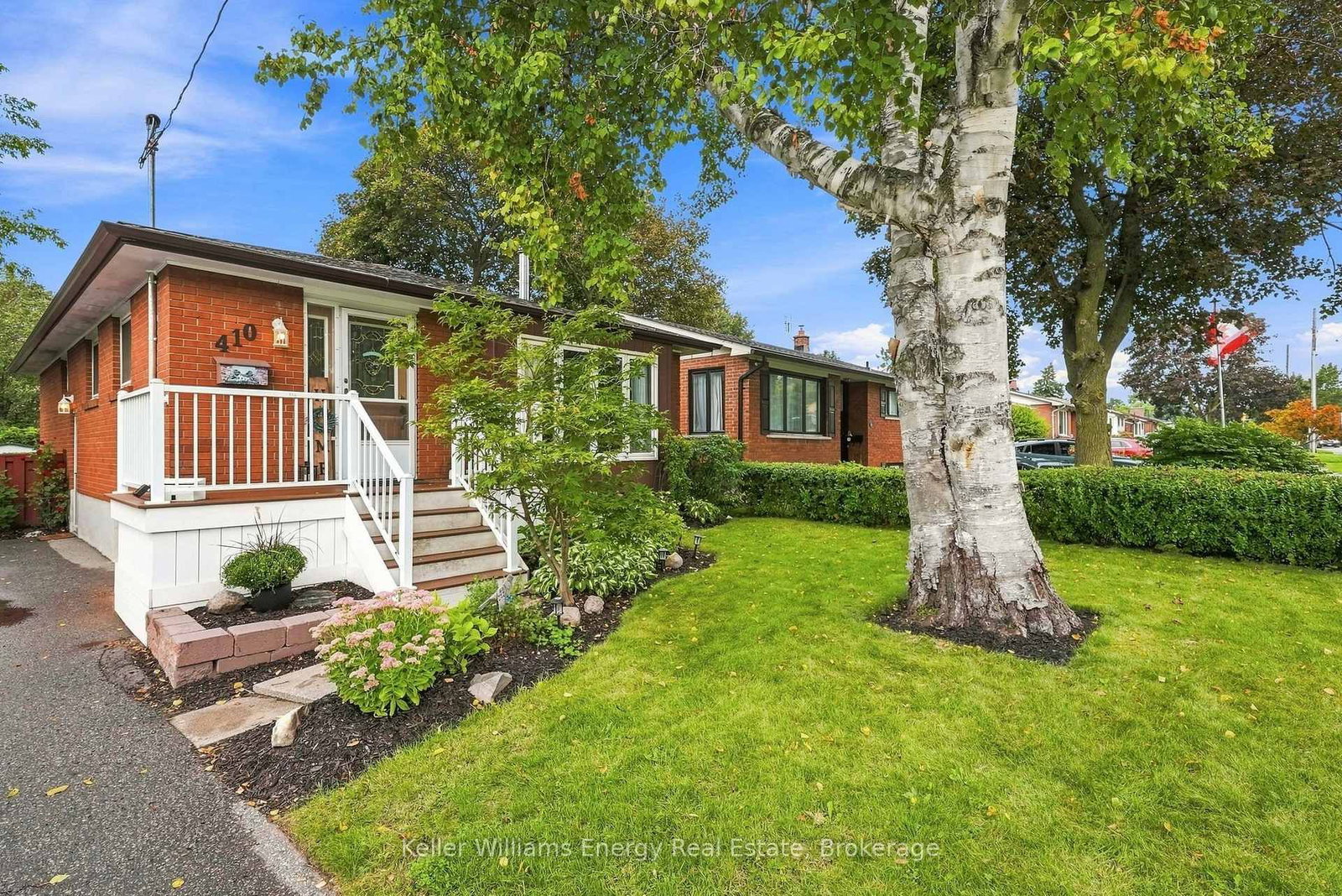 410 Grandview Street S • Oshawa, ON photo 1