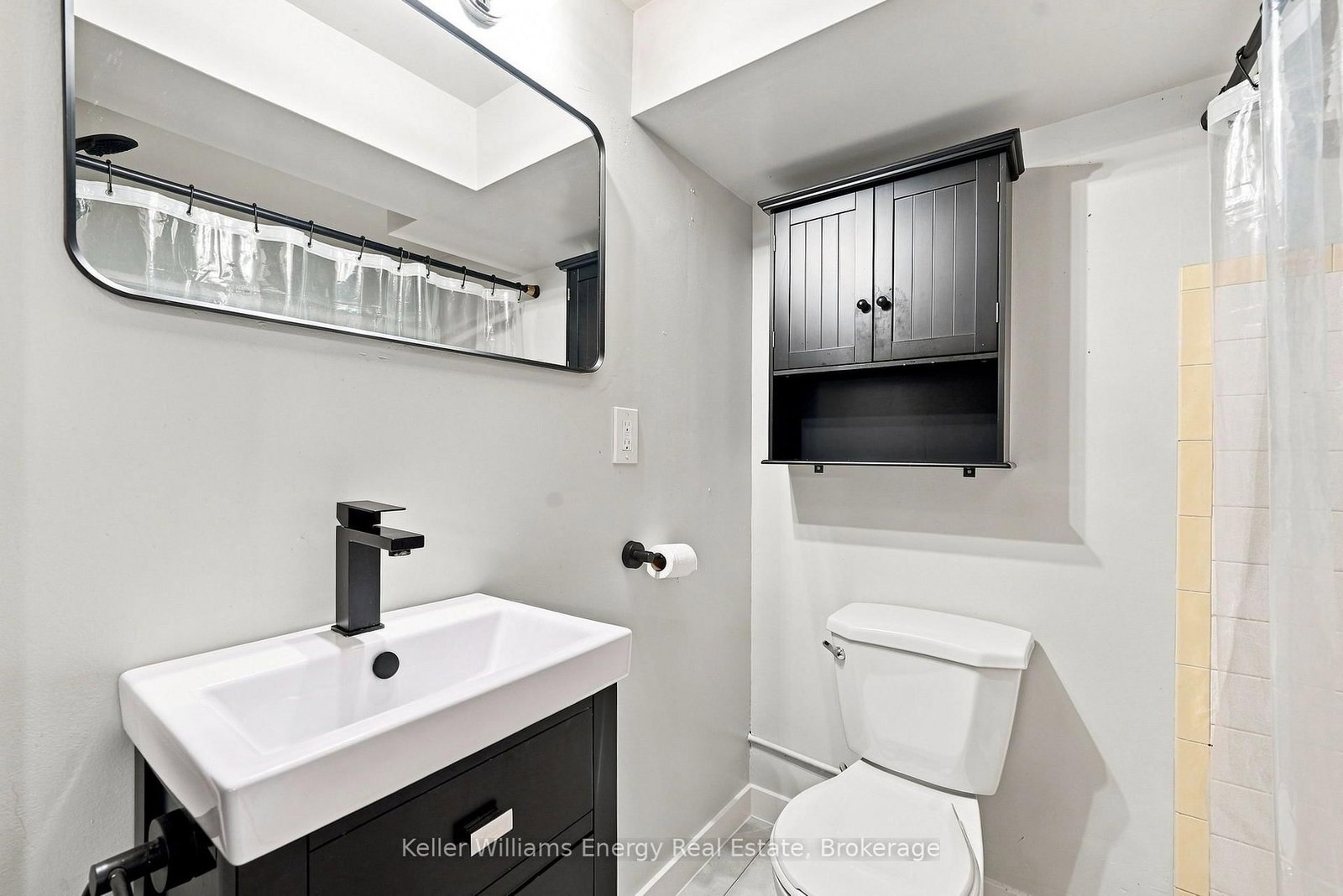 410 Grandview Street S • Oshawa, ON photo 35