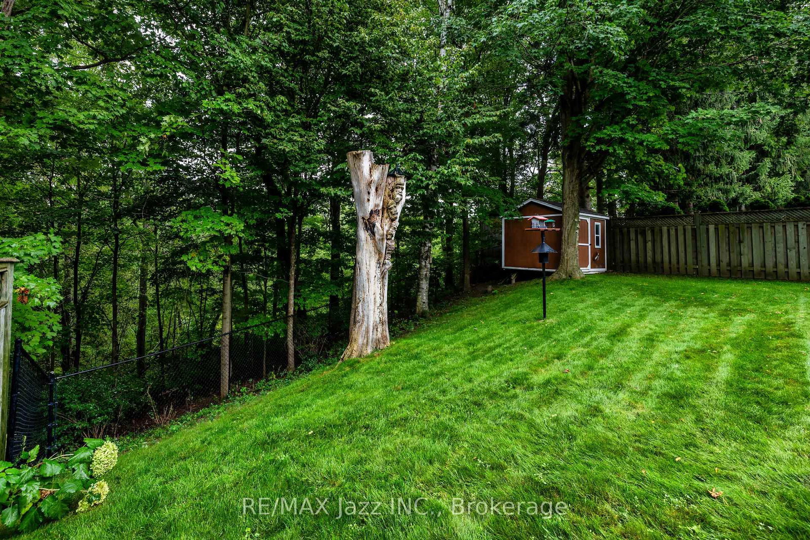 29 Valleycrest Drive • Clarington, ON photo 18