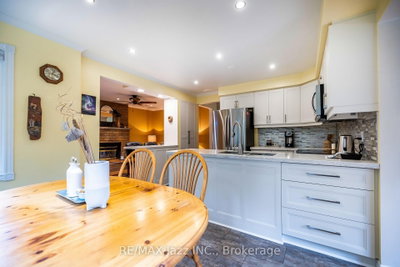 29 Valleycrest Drive • Clarington, ON photo 4