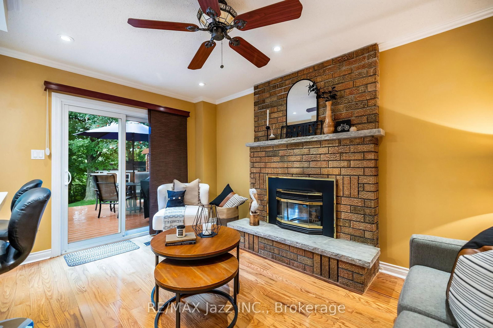 29 Valleycrest Drive • Clarington, ON photo 6