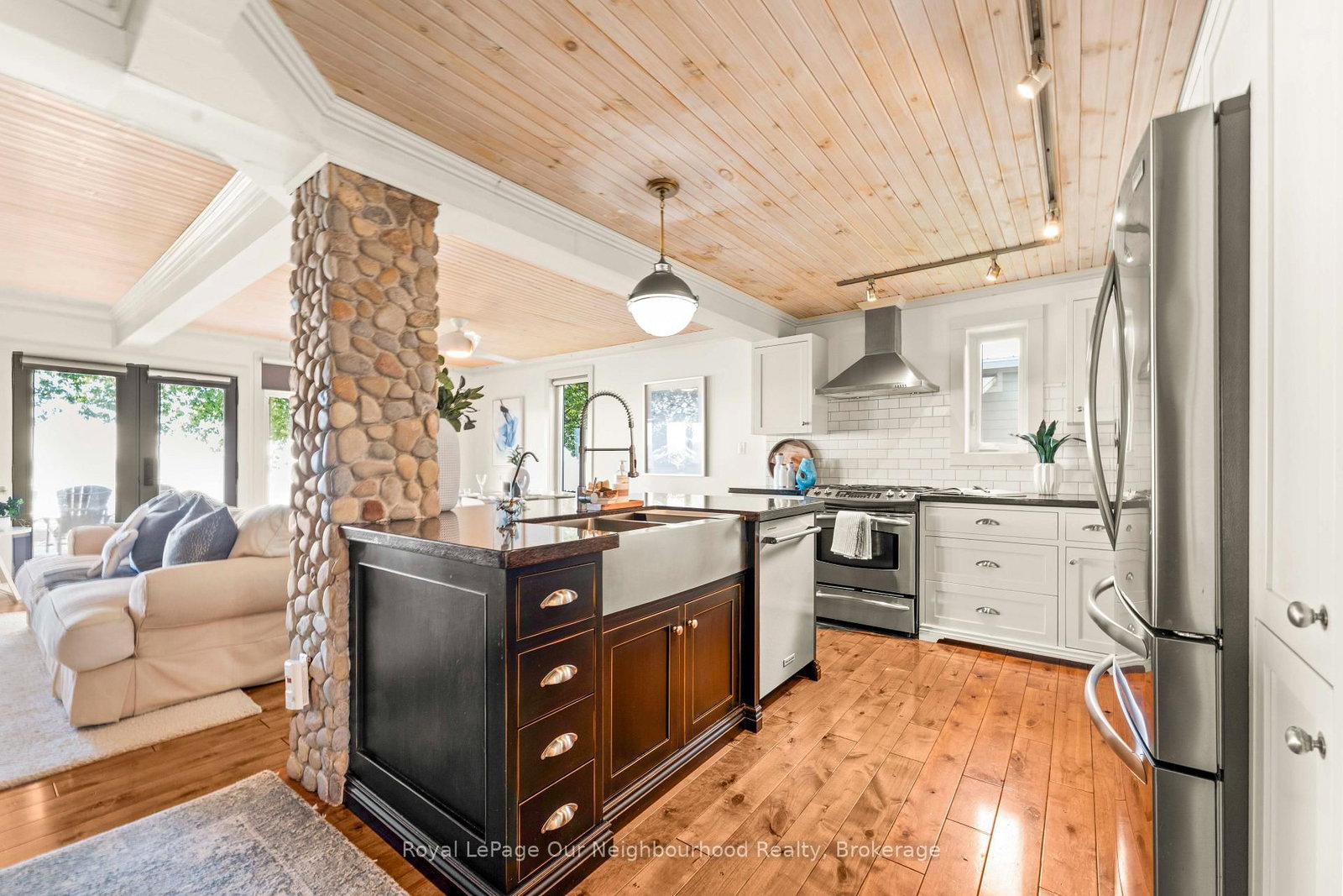 121 Cedar Crest Beach Road • Clarington, ON photo 13