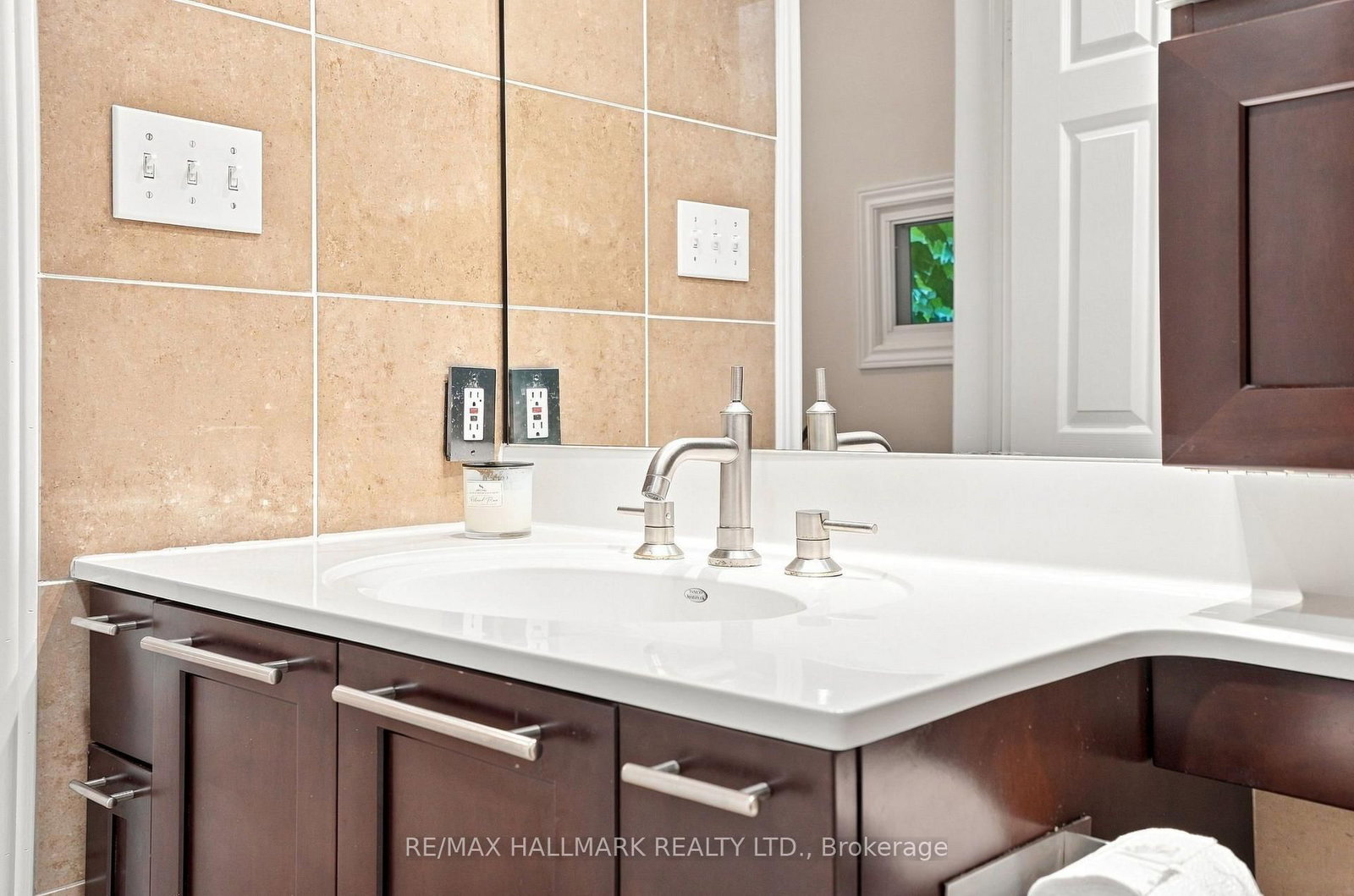1 Glenmount Park Road • Toronto, ON photo 30