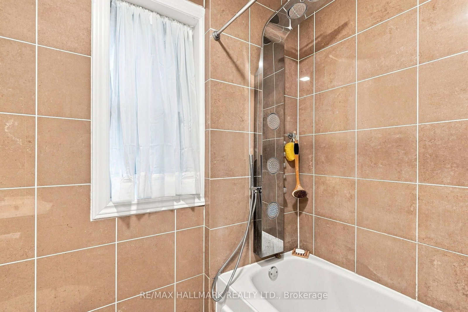 1 Glenmount Park Road • Toronto, ON photo 31