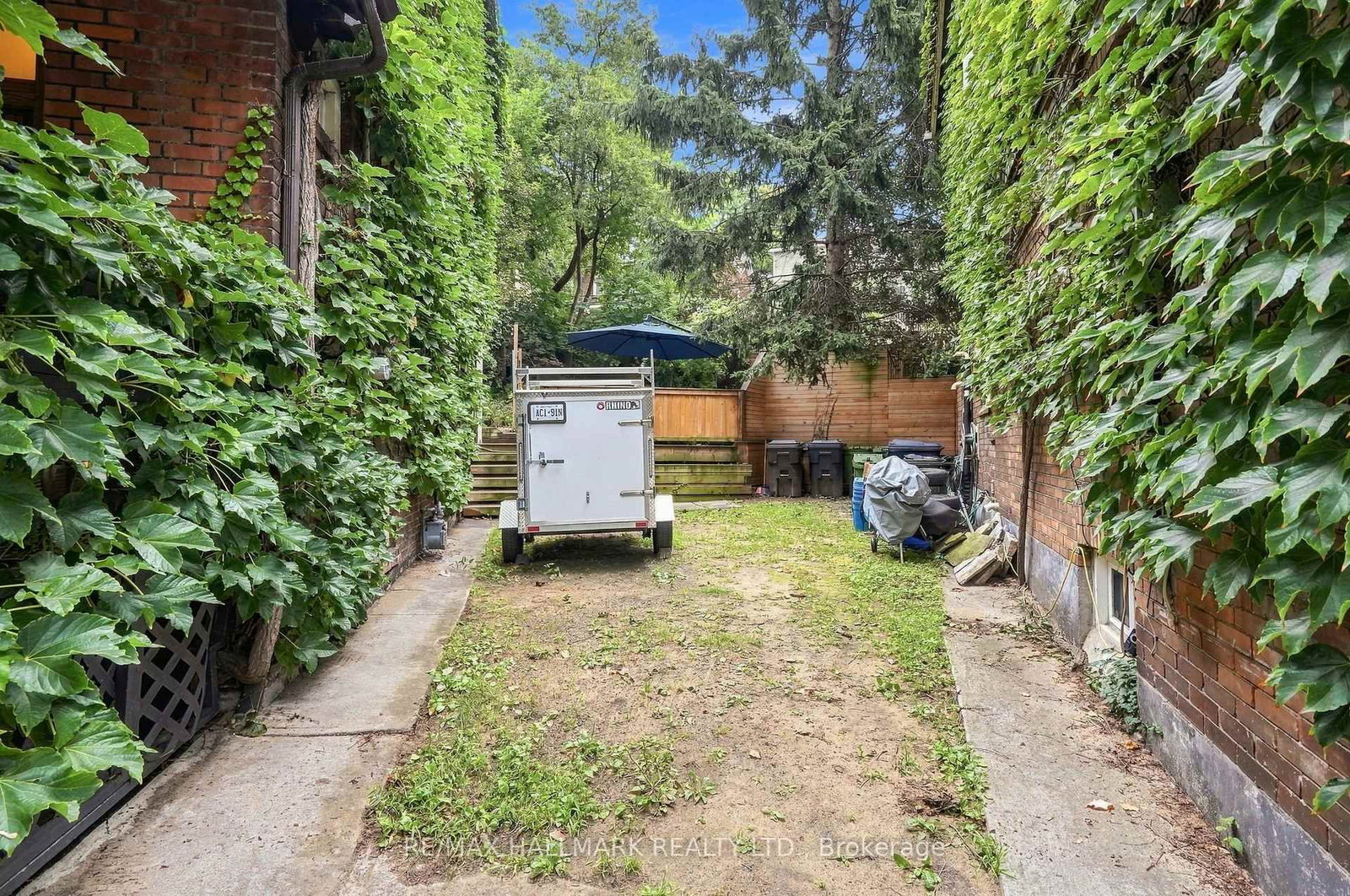 1 Glenmount Park Road • Toronto, ON photo 45