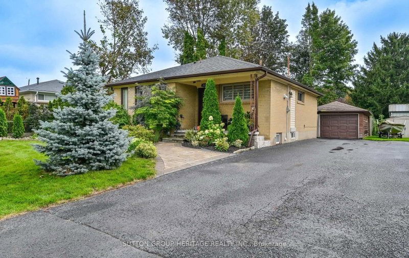 1020 Wardman Crescent