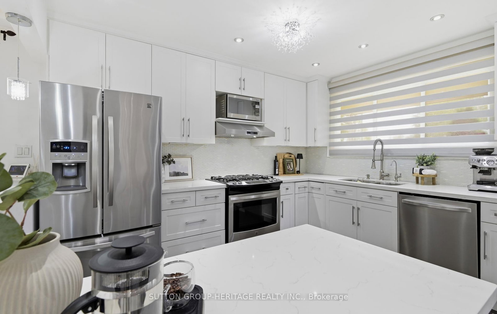 1020 Wardman Cres, Whitby, view 9