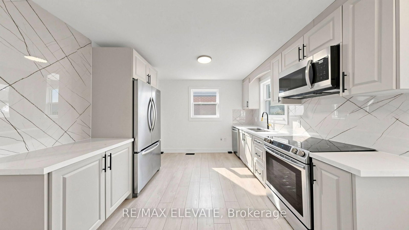 81 Admiral Road • Ajax, ON photo 12