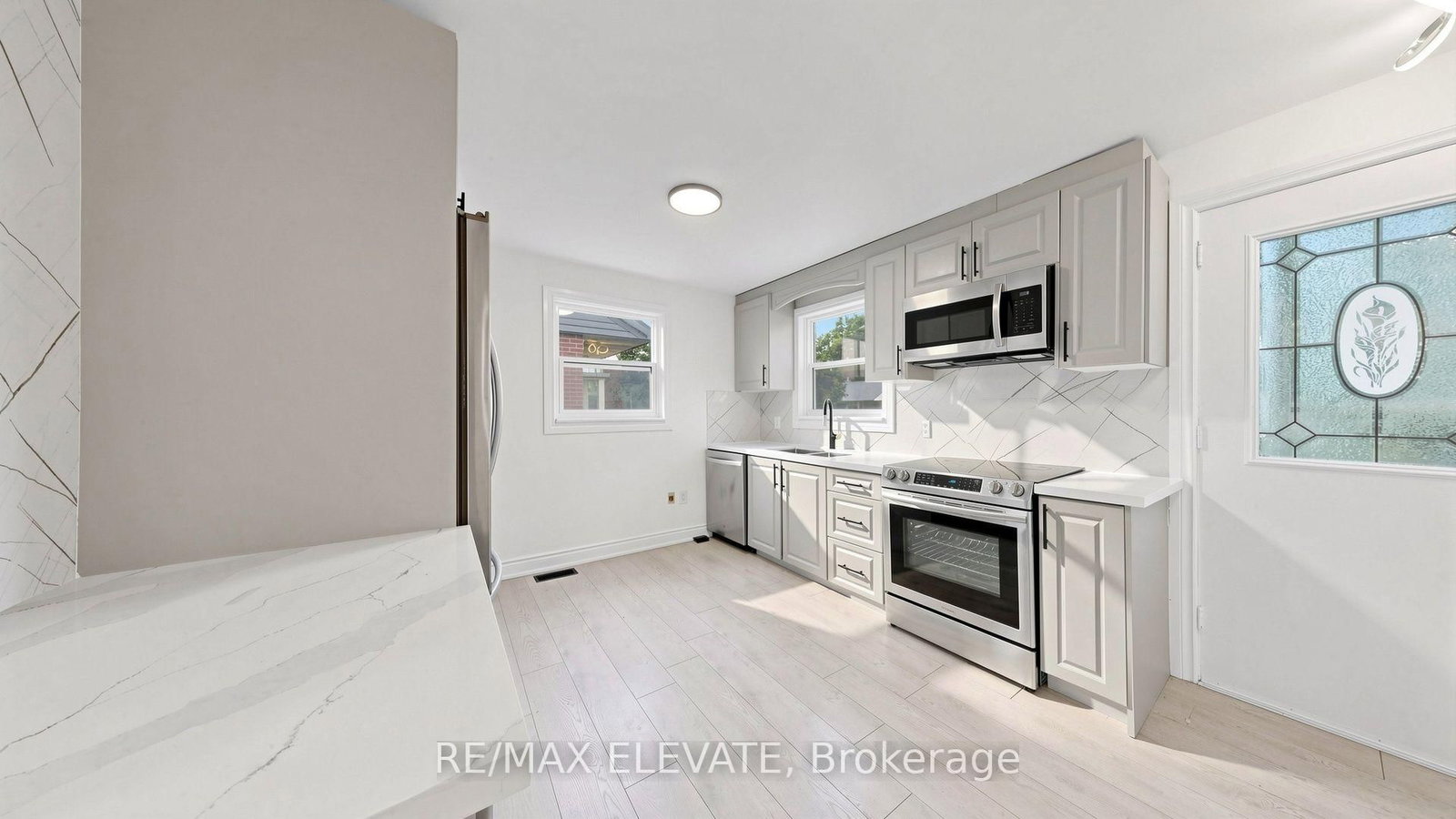 81 Admiral Road • Ajax, ON photo 13