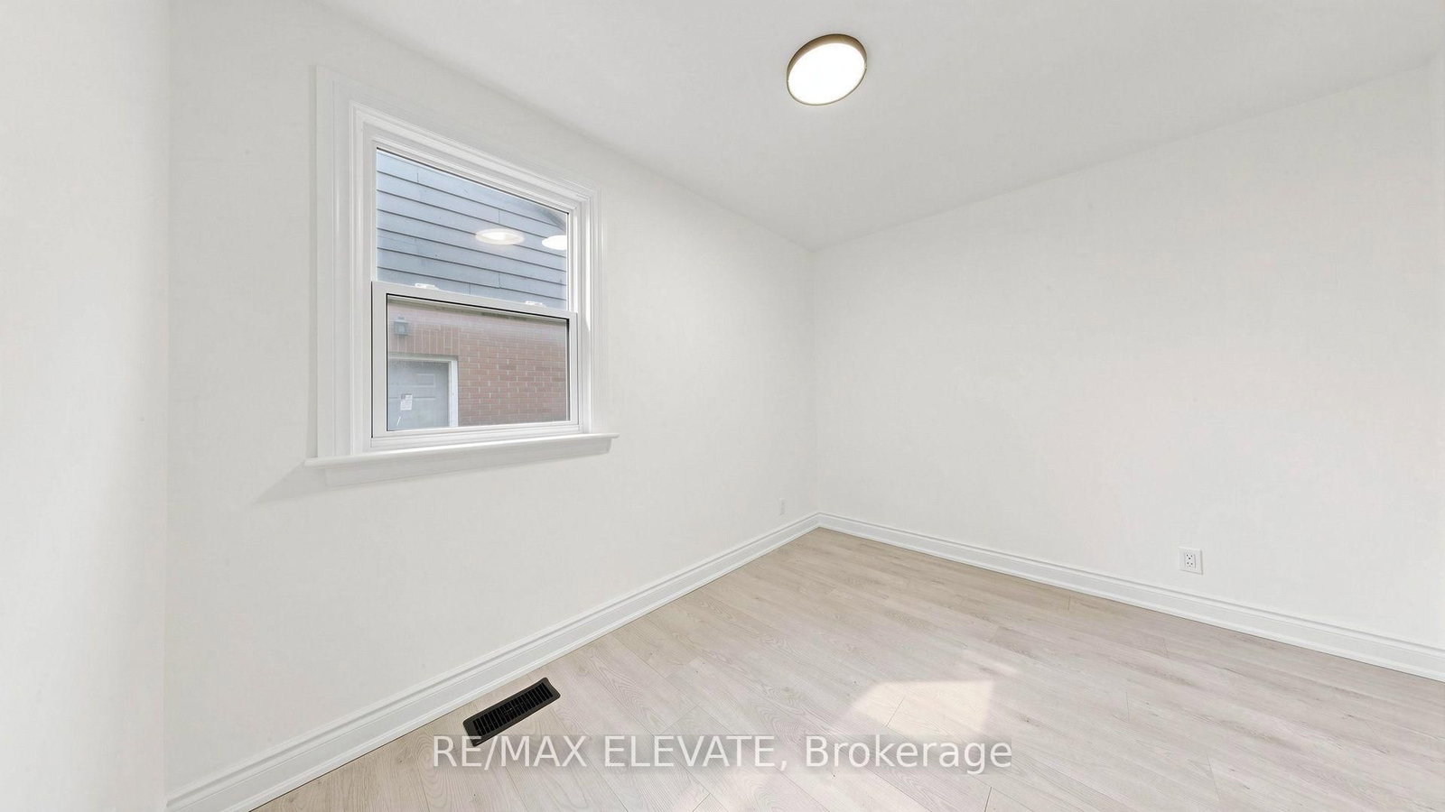 81 Admiral Road • Ajax, ON photo 17