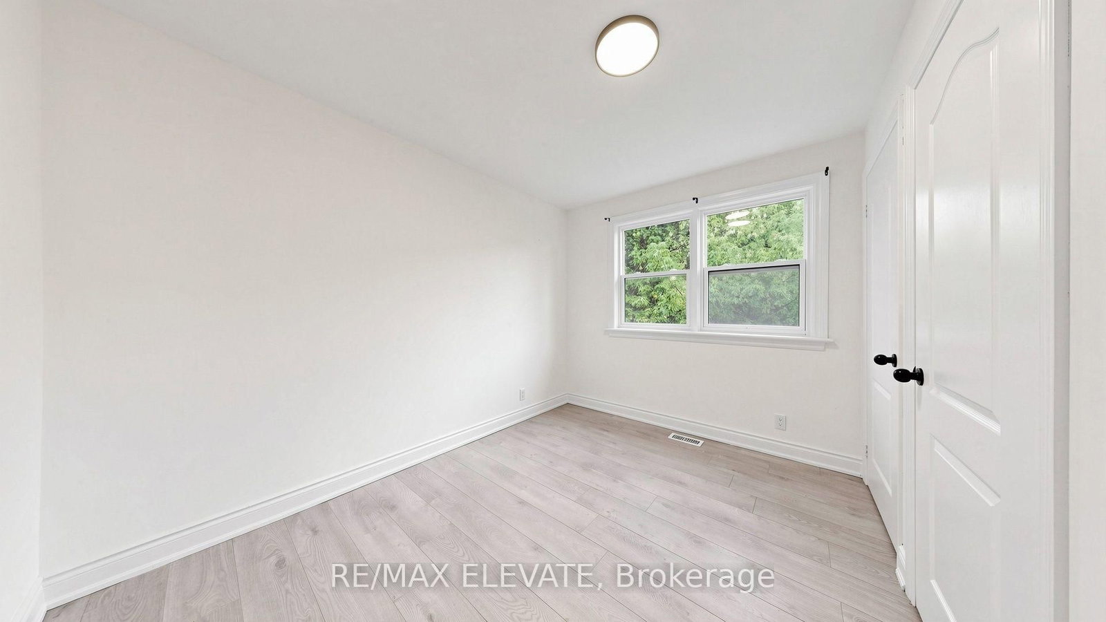 81 Admiral Road • Ajax, ON photo 21