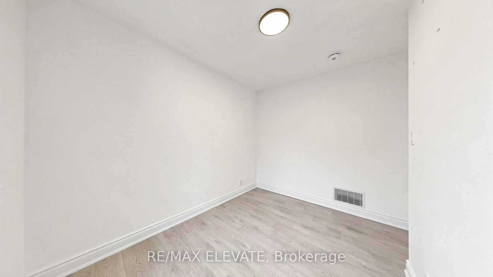 81 Admiral Road • Ajax, ON photo 31