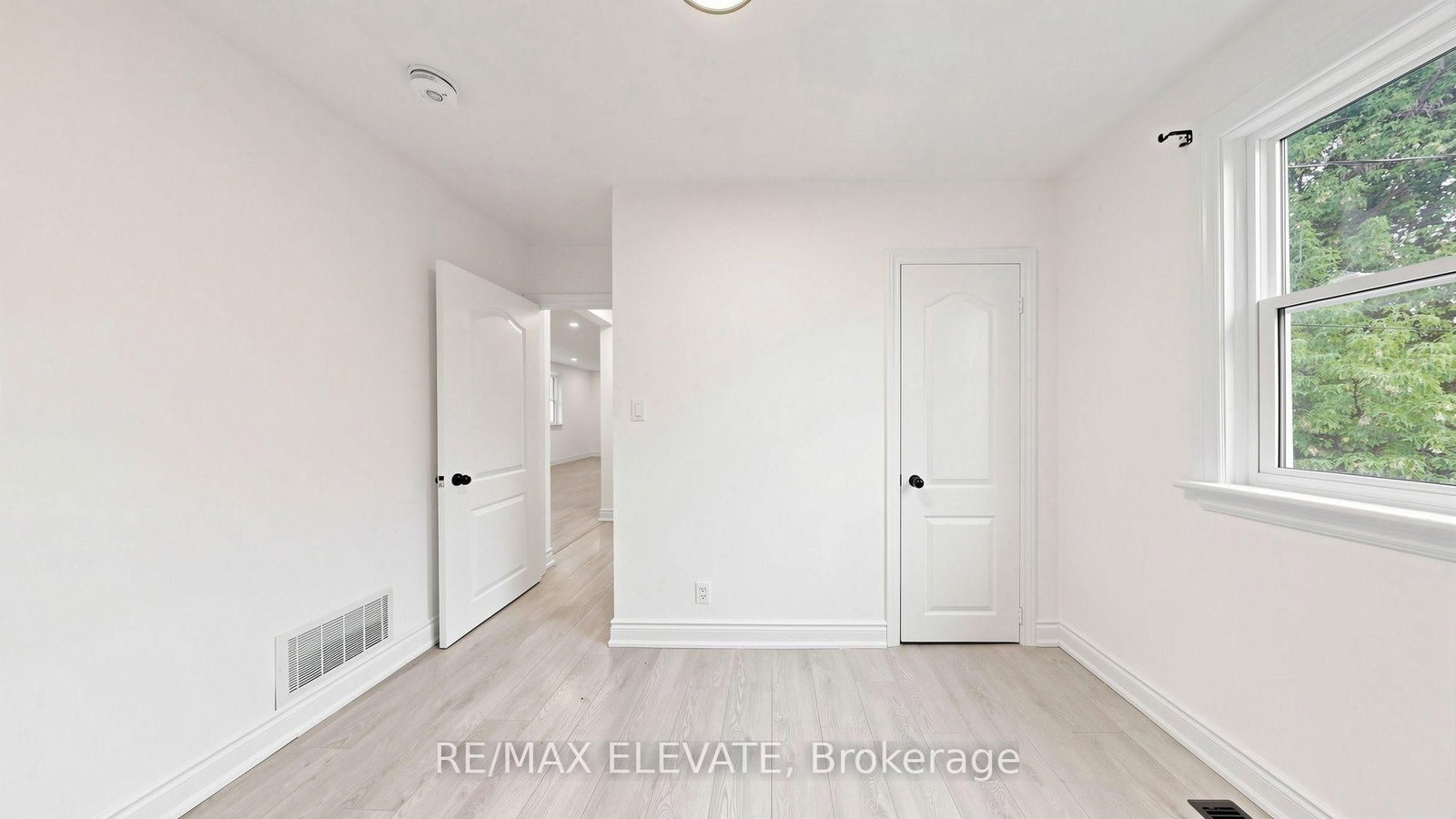 81 Admiral Road • Ajax, ON photo 32
