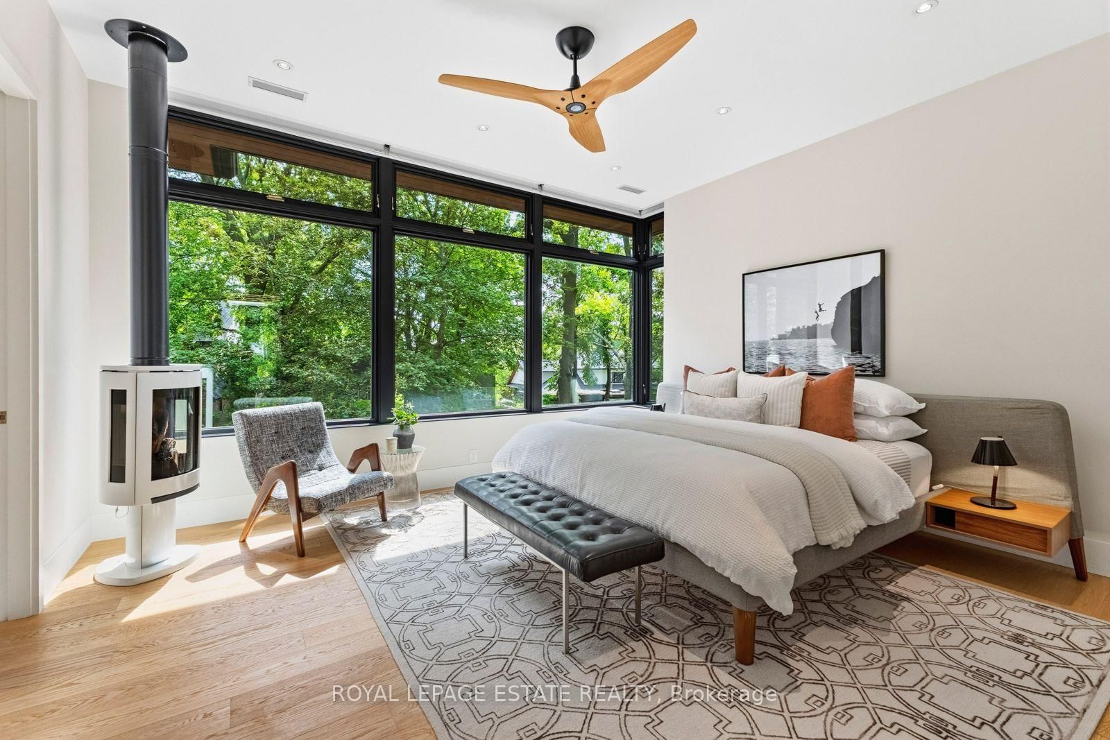 11 Pine Crescent • Toronto, ON photo 27