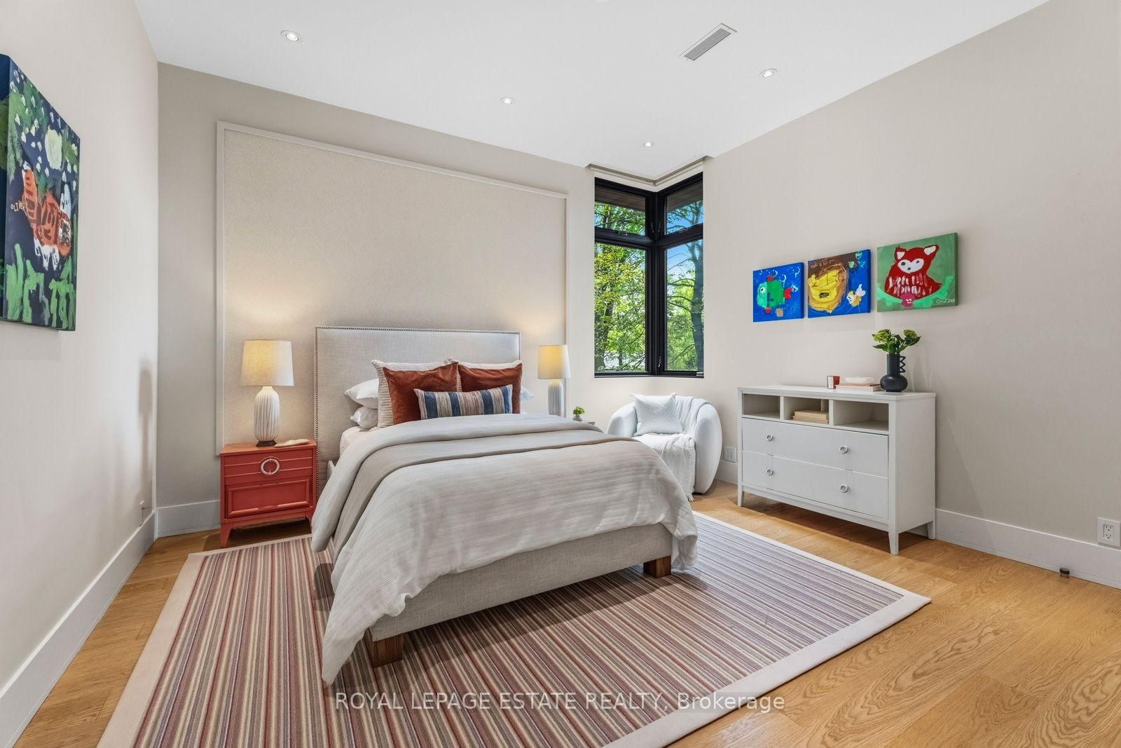 11 Pine Crescent • Toronto, ON photo 35