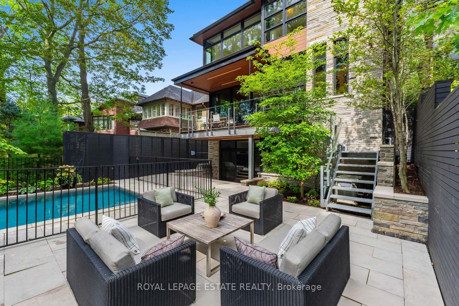 11 Pine Crescent • Toronto, ON photo 45