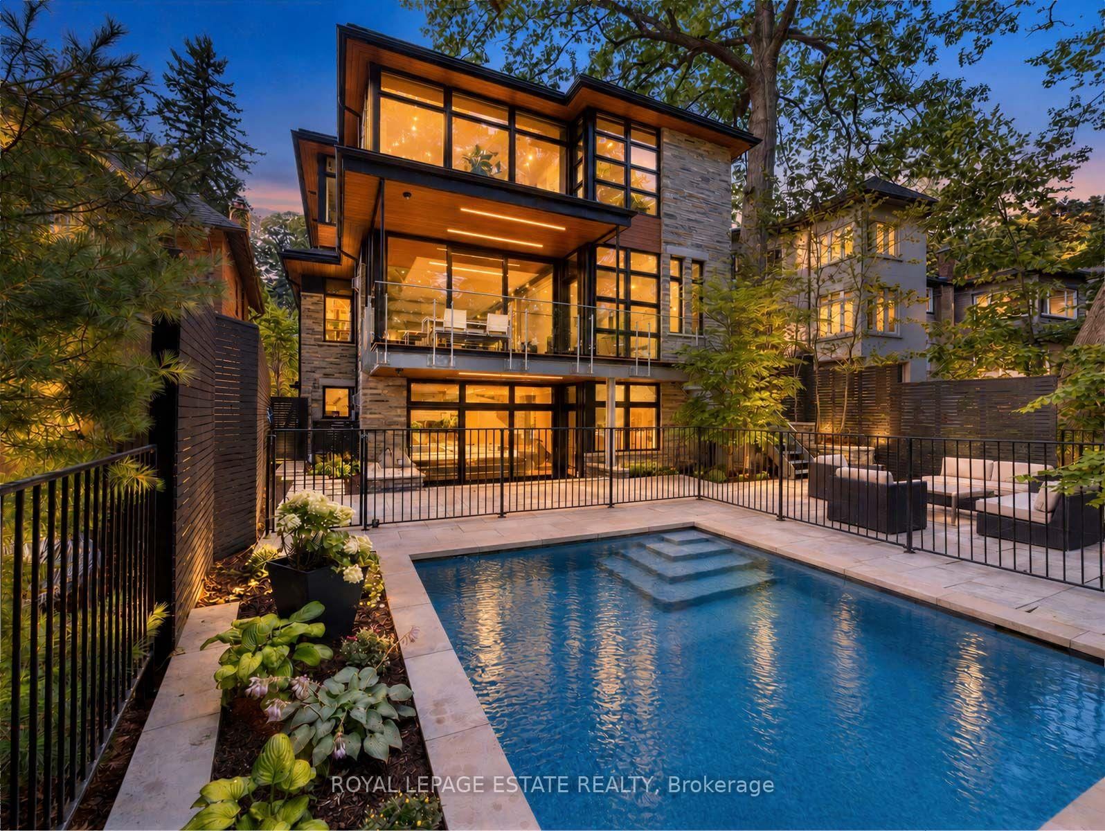 11 Pine Crescent • Toronto, ON photo 49