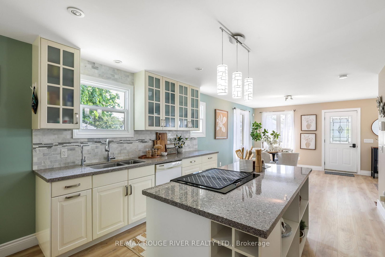 109 Elgin Street • Clarington, ON photo 6
