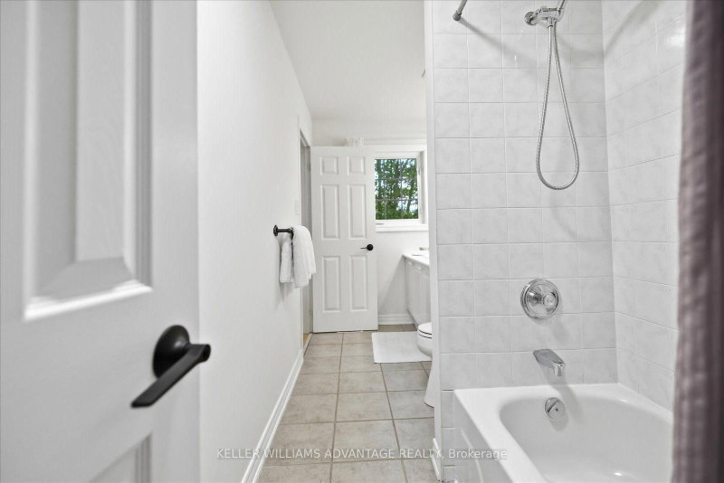 128 Boardwalk Toronto,ON M4L 3X4 — Photo 17