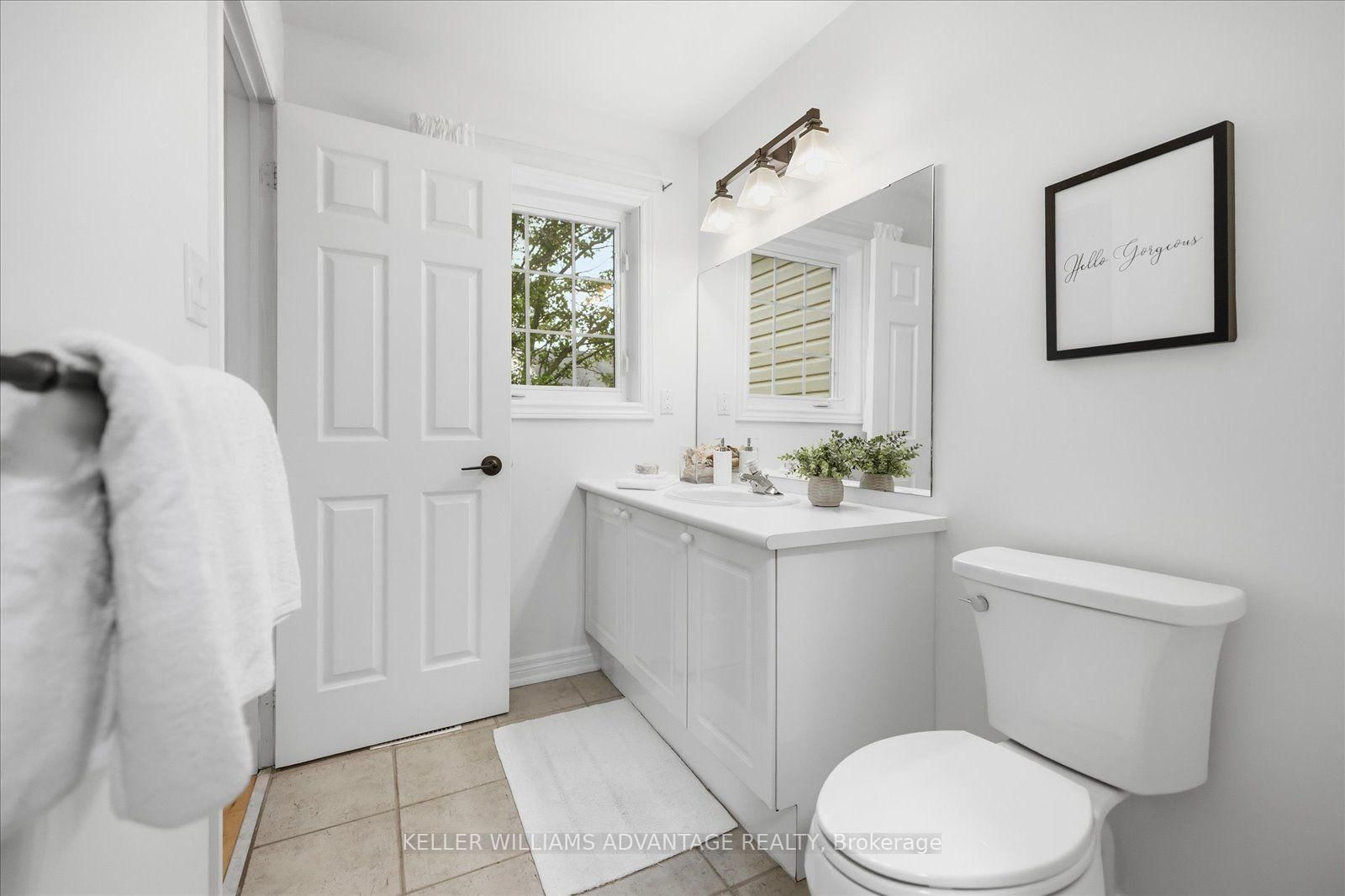 128 Boardwalk Drive • Toronto, ON photo 19